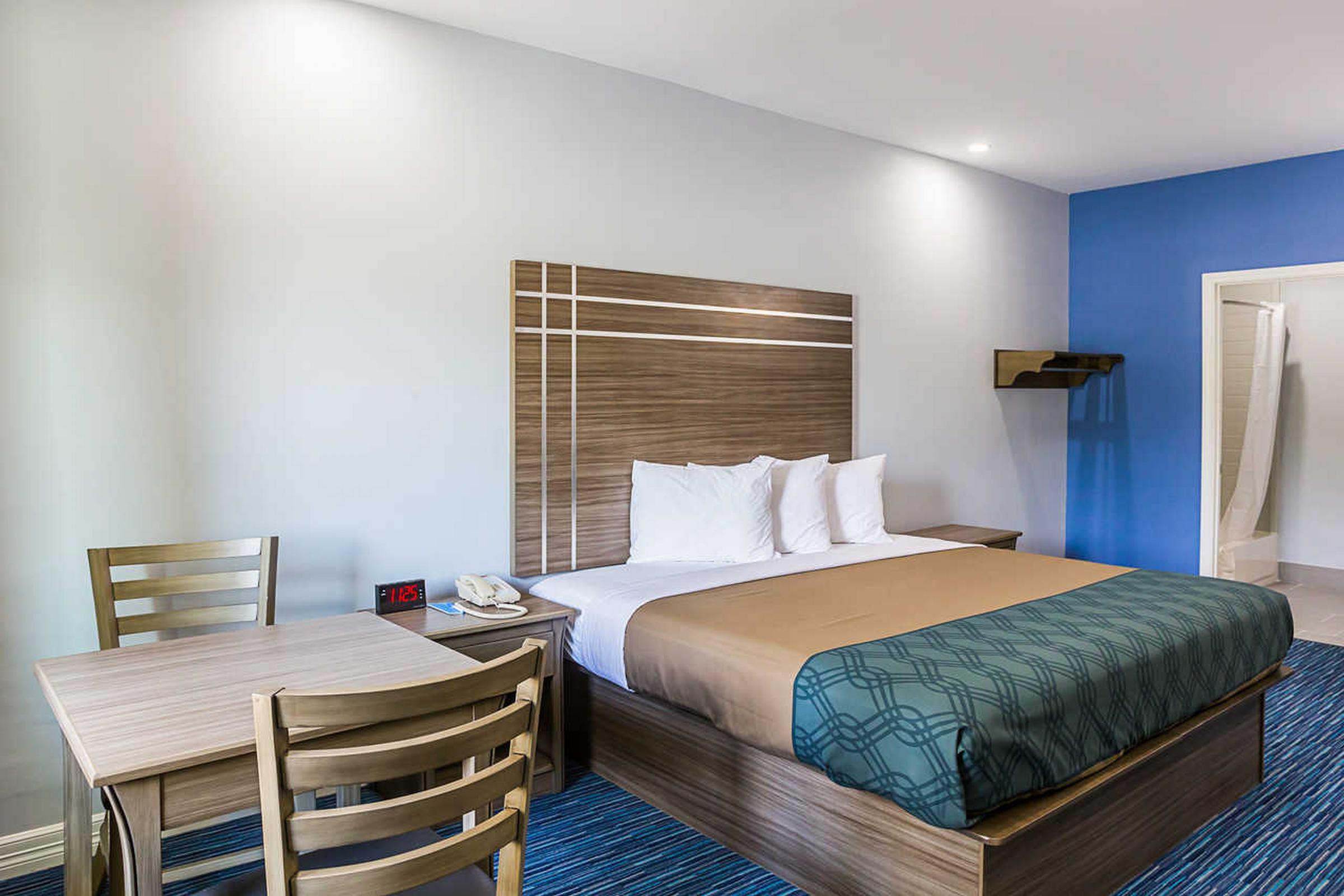 Rodeway Inn & Suites Кларксвілл Екстер'єр фото